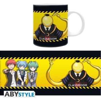 ASSASSINATION CLASSROOM - Becher "Koro VS Schüler"  Die Schüler der Klasse 3E sind vereint, um ihren Lehrer Koro sensei auf diesem Assassination Classroom Becher zu eliminieren.